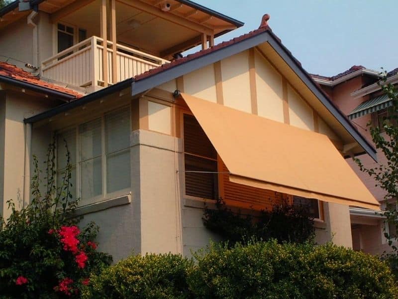 Drop-Arm-Awnings-3